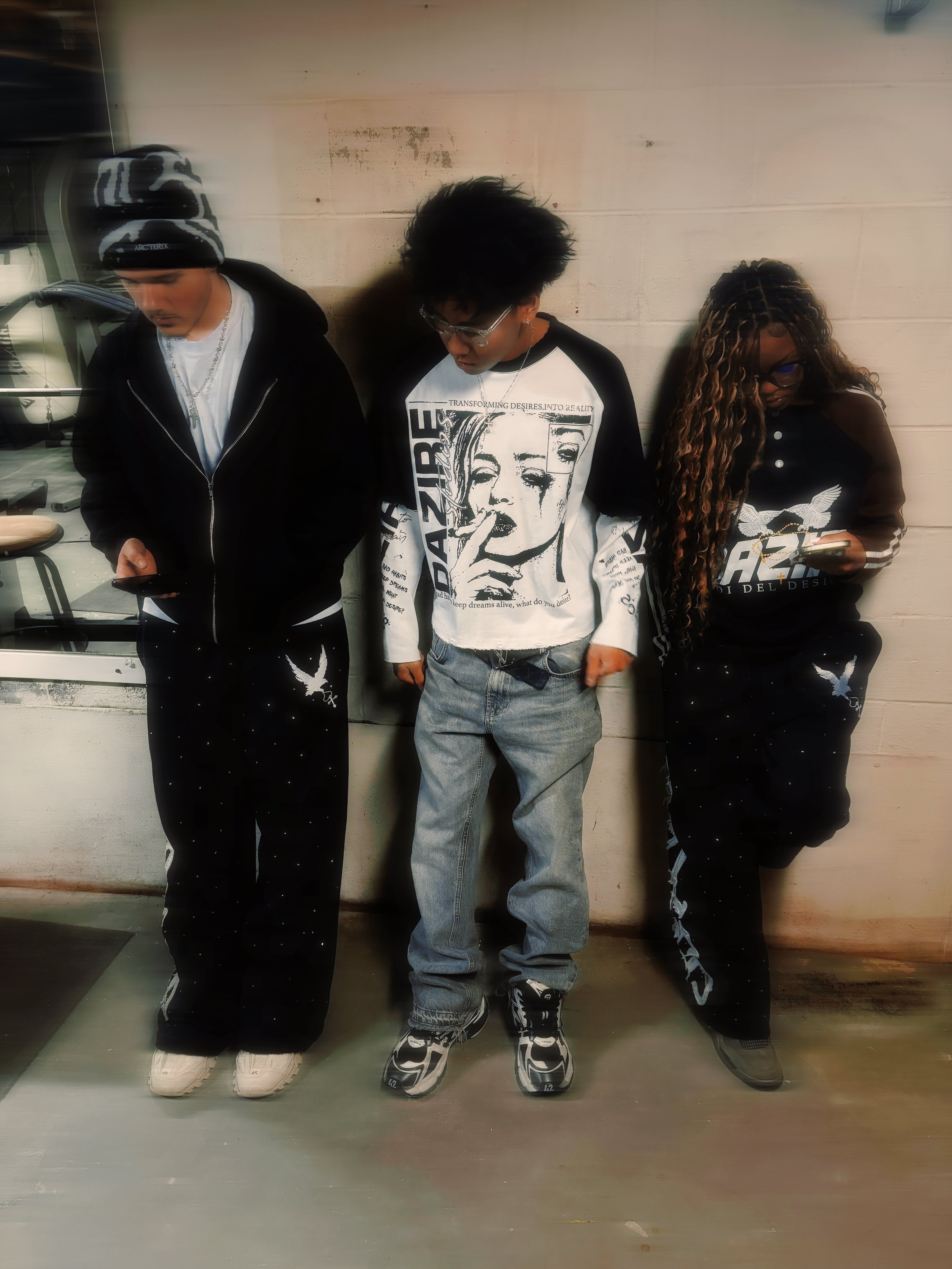 “MESSENGER” BLACK SWEATPANTS