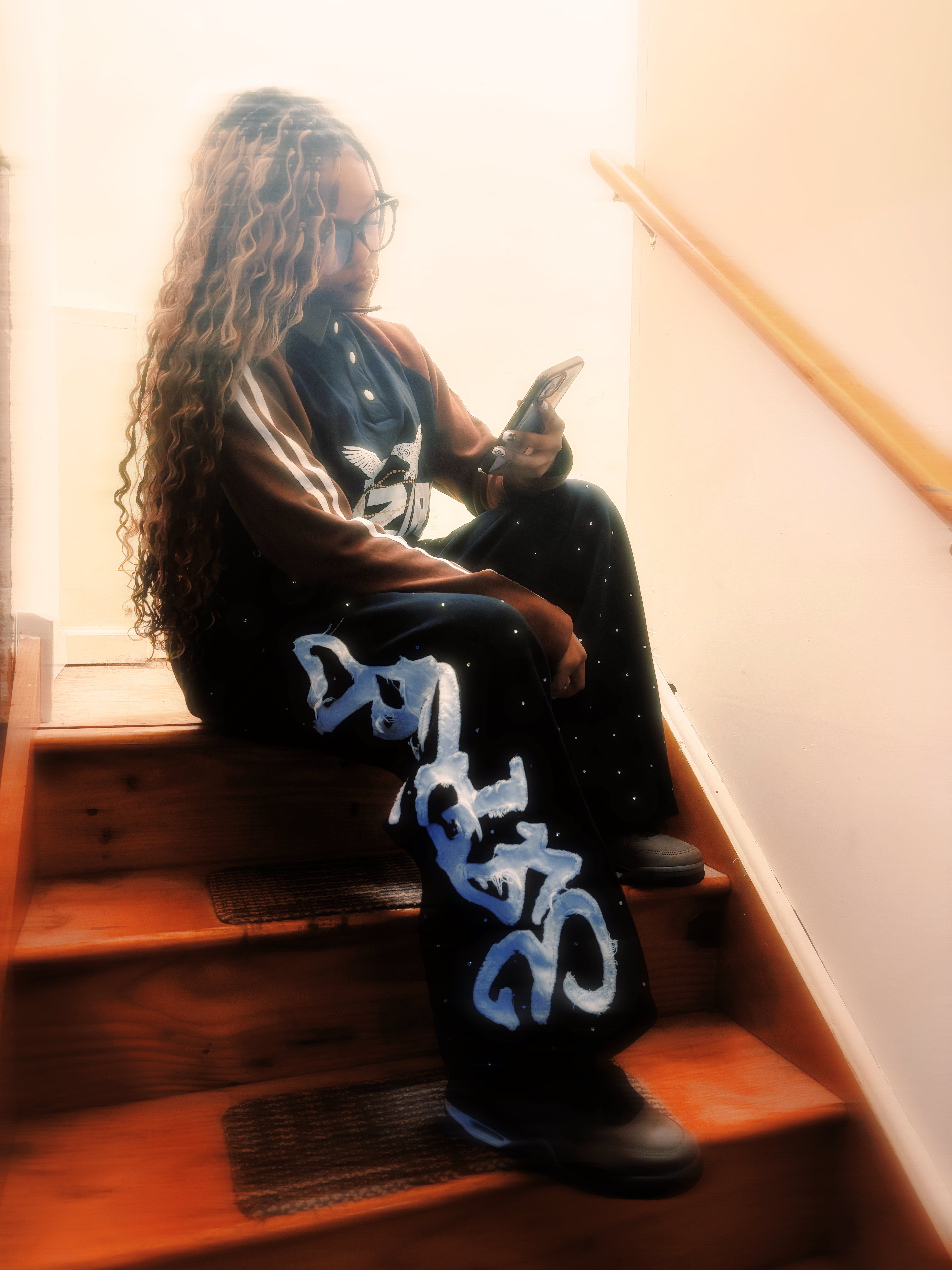 “MESSENGER” BLACK SWEATPANTS